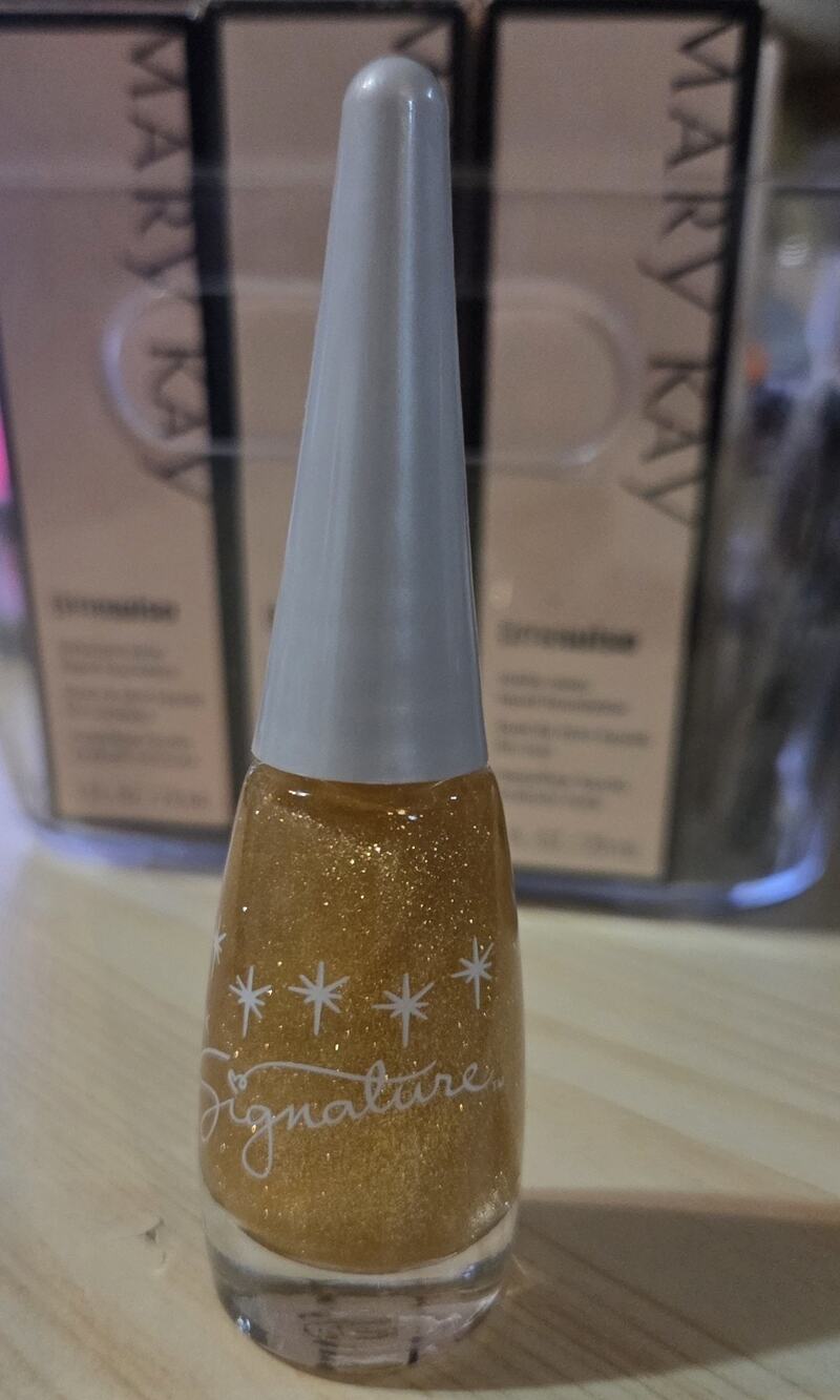 NOS Mary Kay Signature Gold Glimmer Top Coat Nail Polish VTG HH16